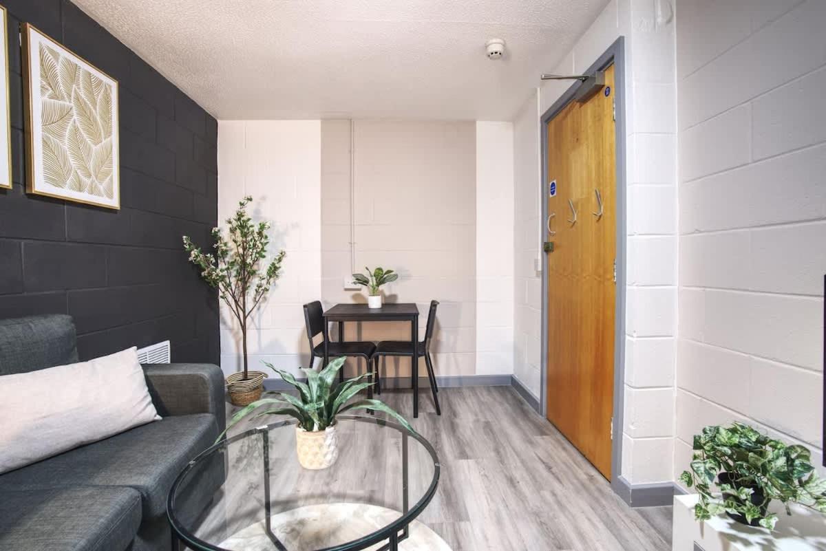 1Br City Centre Apt, Self Check In, Wifi, By Derbnb Шефилд Экстерьер фото