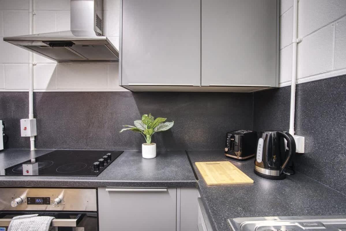 1Br City Centre Apt, Self Check In, Wifi, By Derbnb Шефилд Экстерьер фото