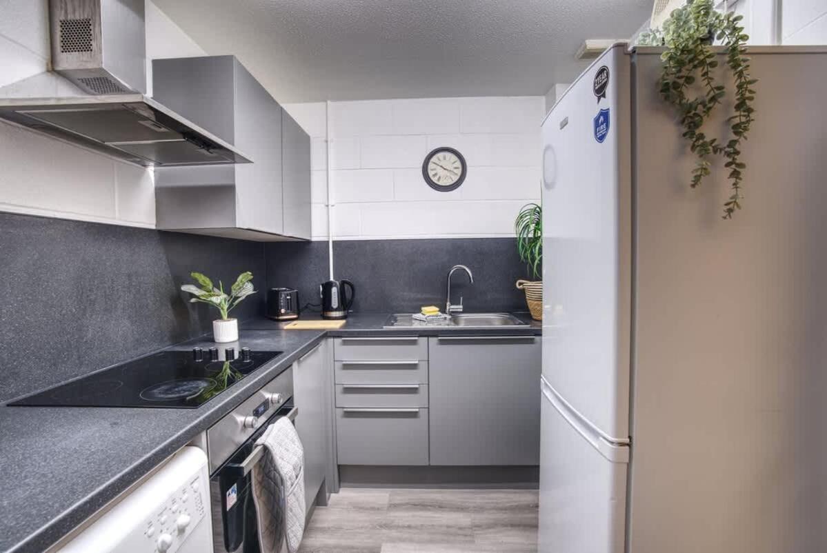 1Br City Centre Apt, Self Check In, Wifi, By Derbnb Шефилд Экстерьер фото